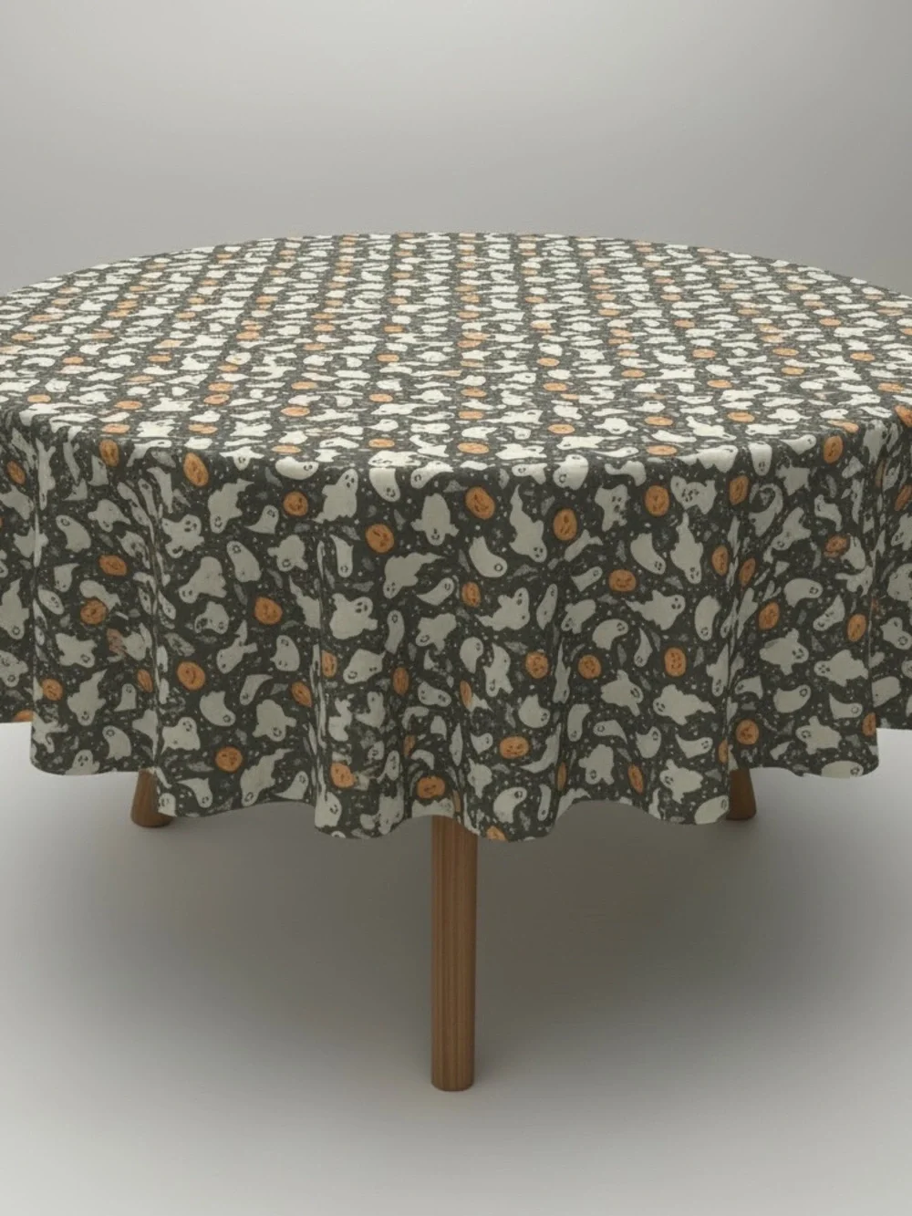 Cynthia Rowley Curious Halloween Metallic Round Tablecloth 70